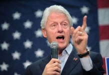 “Музичний” візит Білла Клінтона до Ванкувера